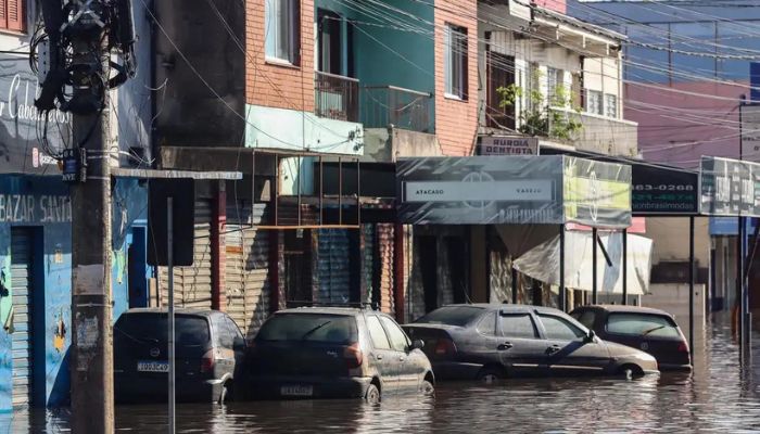 Nova vítima das enchentes é encontrada no RS; mortes chegam a 173